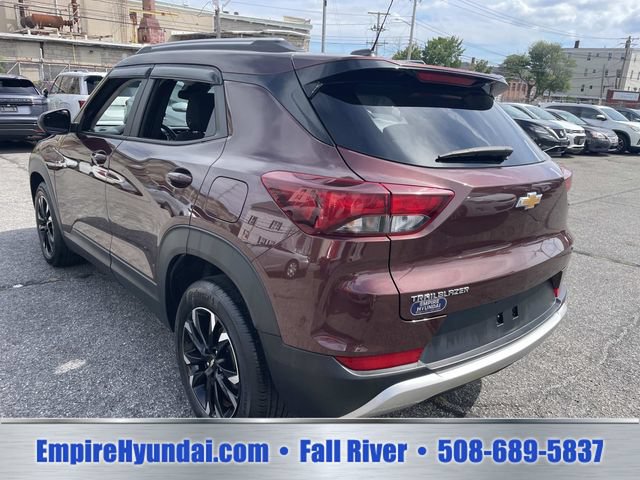 Used 2023 Chevrolet TrailBlazer LT w/ Convenience Package FWD image 9