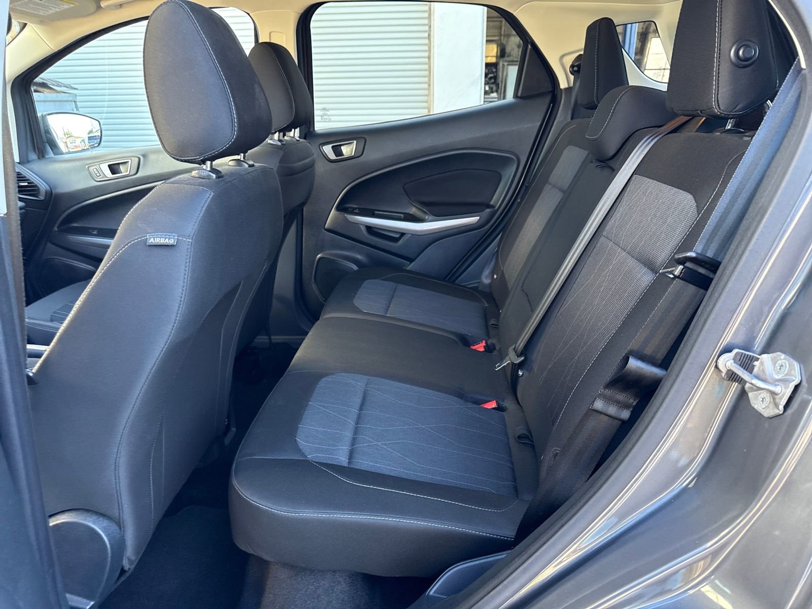 Used 2020 Ford EcoSport SE w/ SE Convenience Package image 25