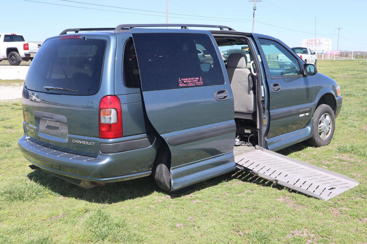 Used 2004 Chevrolet Venture LS w/ Easy Order Package image 6