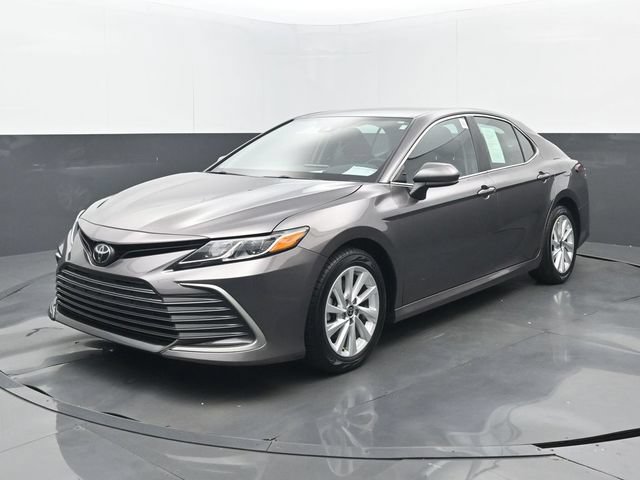 Used 2023 Toyota Camry LE FWD image 24