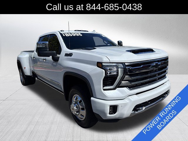 Used 2026 Chevrolet Silverado 3500 High Country w/ High Country Premium Package AWD/4WD image 3