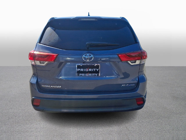 Used 2019 Toyota Highlander XLE AWD/4WD image 5