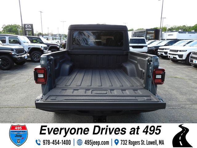 New 2026 Jeep Gladiator Rubicon w/ Steel Power Dome Hood Package AWD/4WD image 5