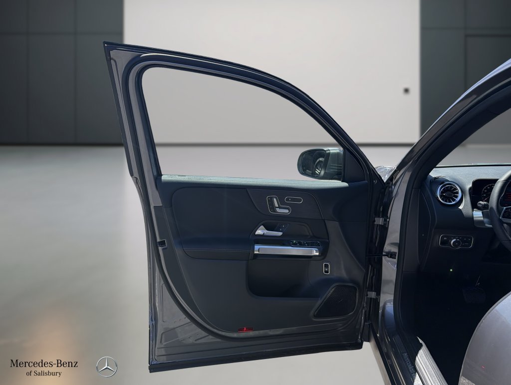 New 2026 Mercedes-Benz GLB 250 4MATIC image 13