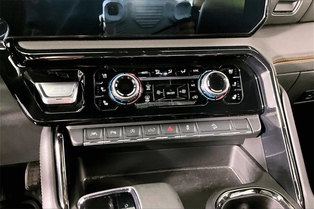 Used 2024 GMC Sierra 1500 AT4 w/ Technology Package image 16