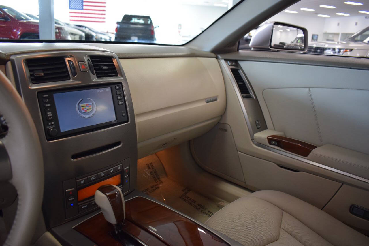 Used 2005 Cadillac XLR RWD image 80