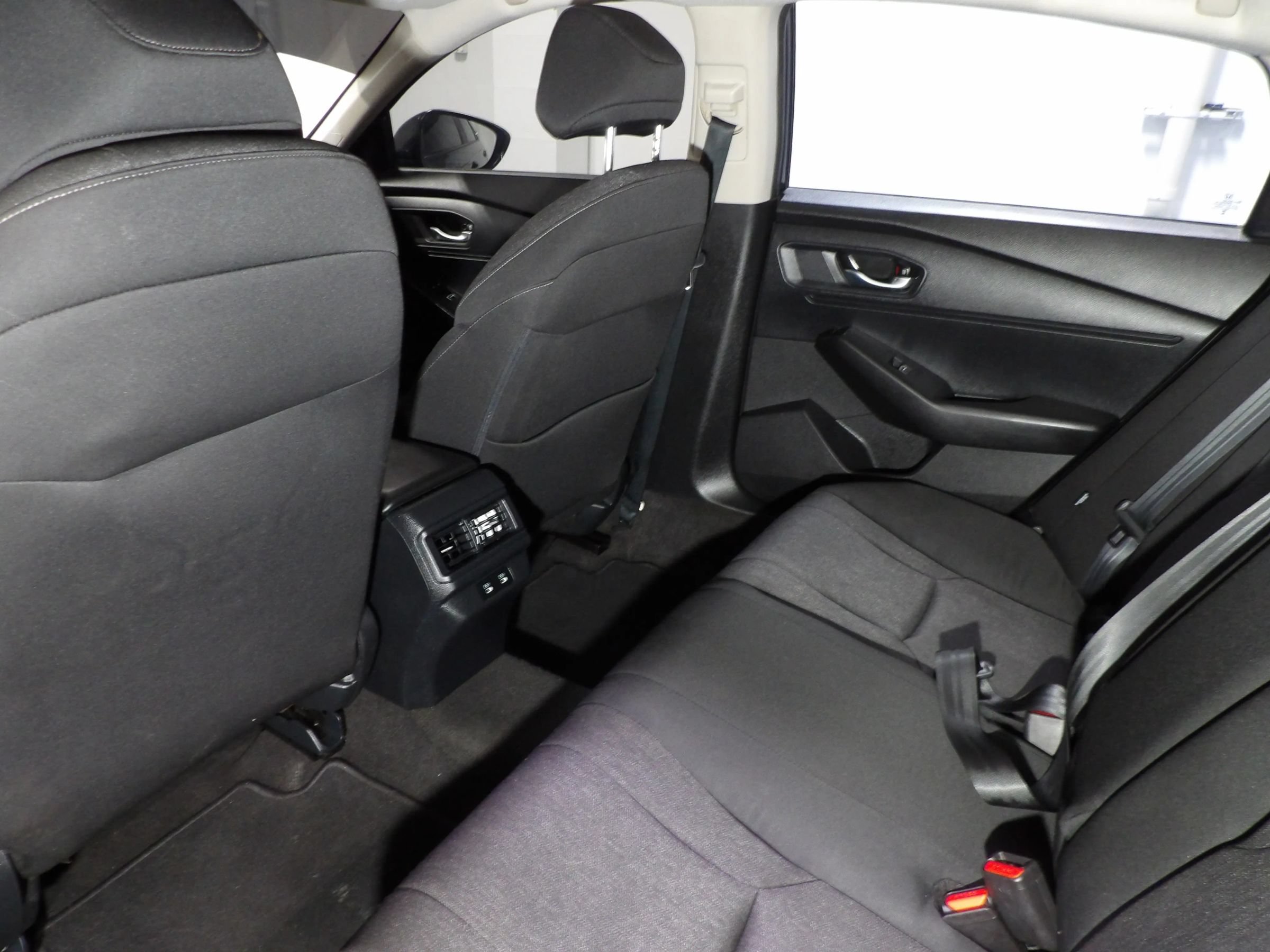 Used 2025 Honda Accord LX image 10