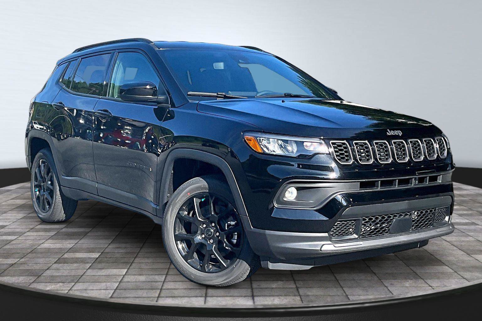 New 2026 Jeep Compass Latitude AWD/4WD image 1