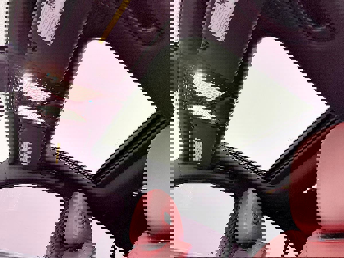 Used 2022 BMW 330e w/ M Sport Package image 33