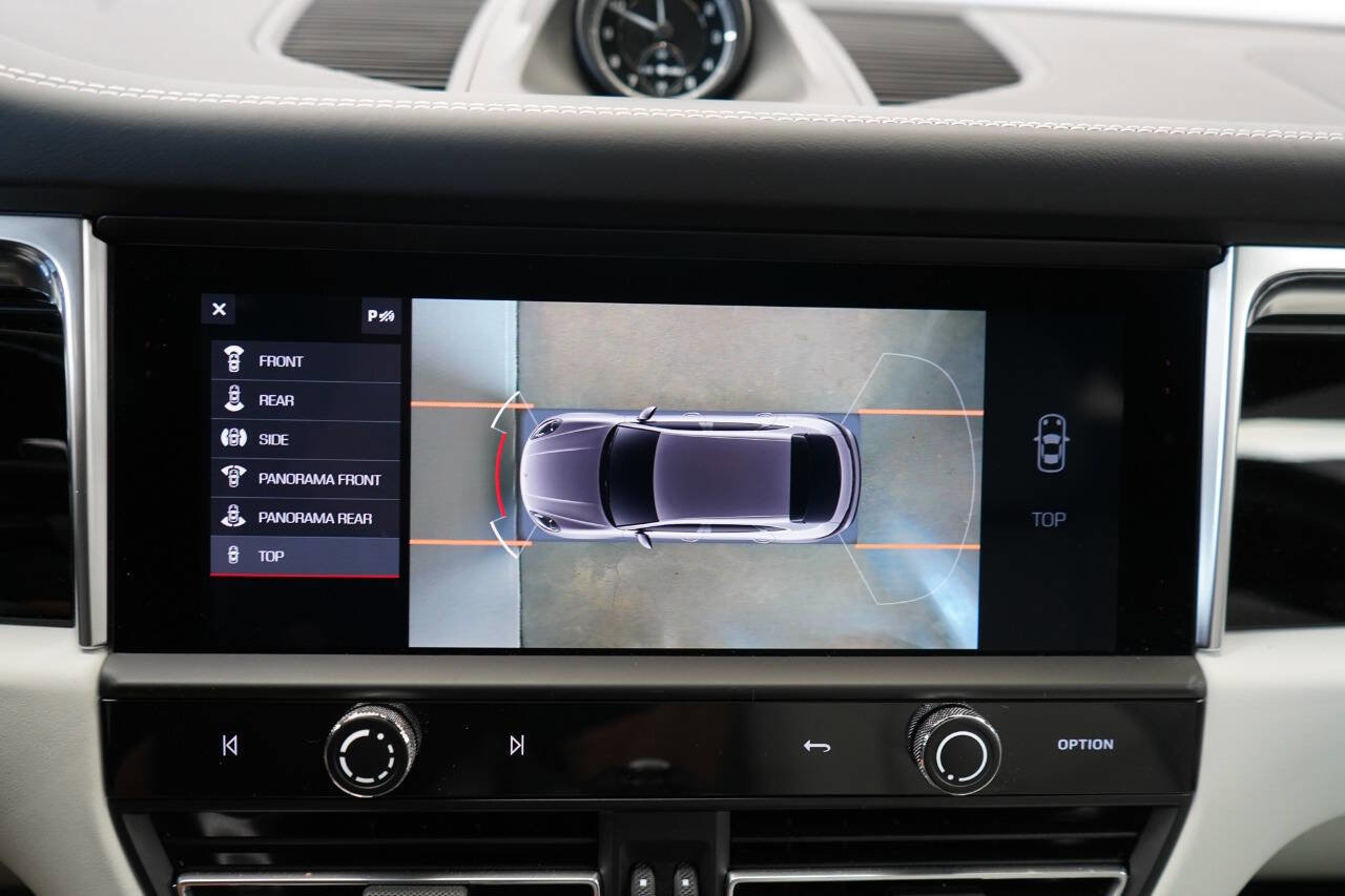 Used 2024 Porsche Macan image 89