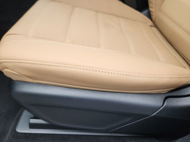 New 2026 Mercedes-Benz GLE 580 4MATIC image 9