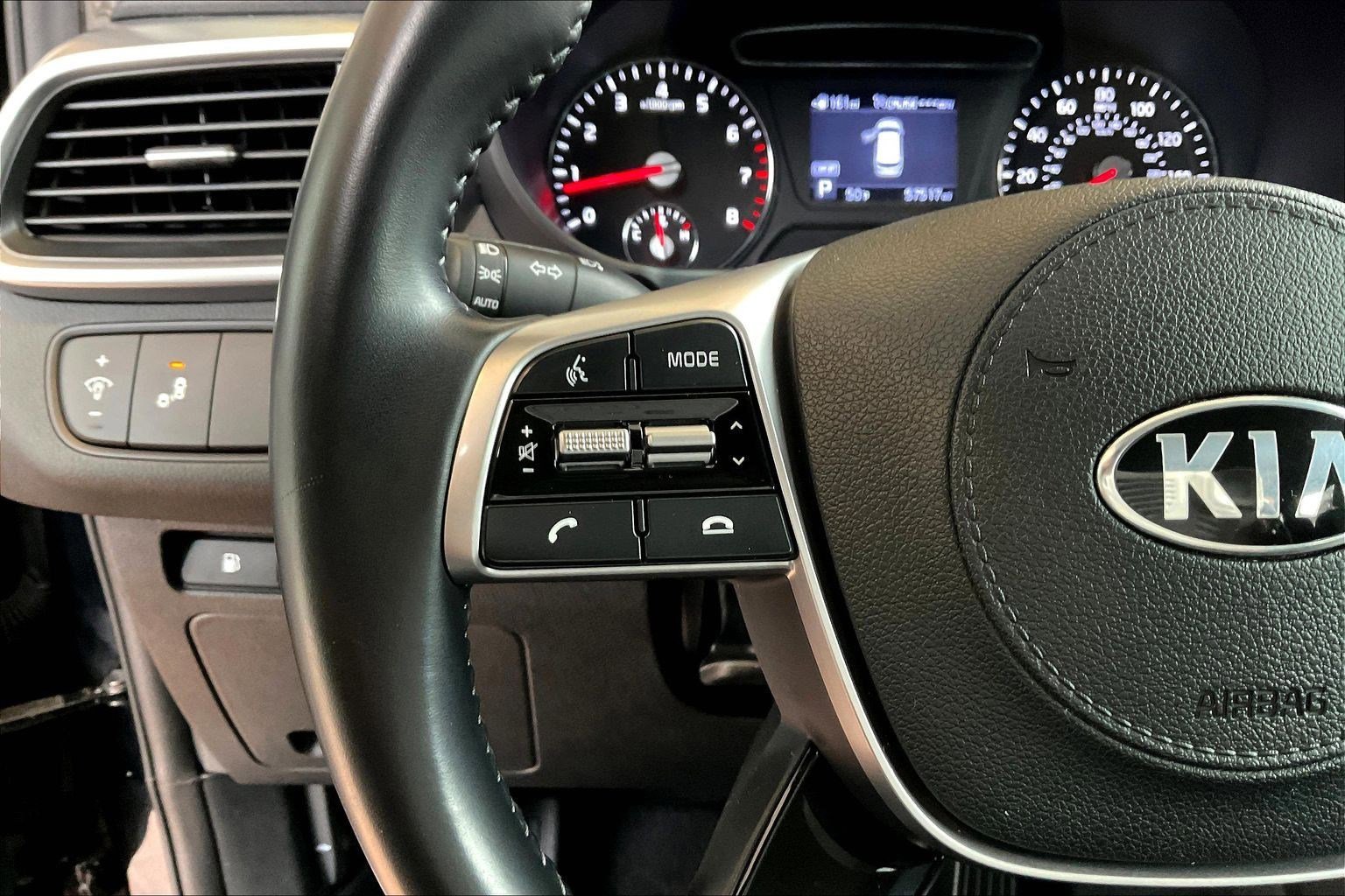 Used 2020 Kia Sorento S image 11