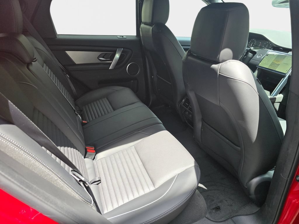 New 2026 Land Rover Discovery Sport Landmark AWD/4WD image 11
