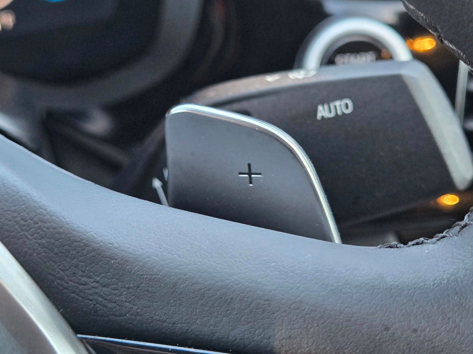 Used 2023 BMW 530i w/ Premium Package image 25