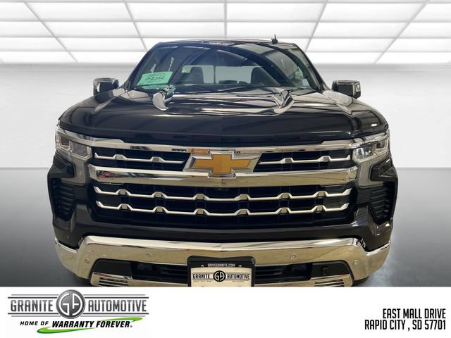 Used 2022 Chevrolet Silverado 1500 LTZ w/ LTZ Premium Package AWD/4WD image 8