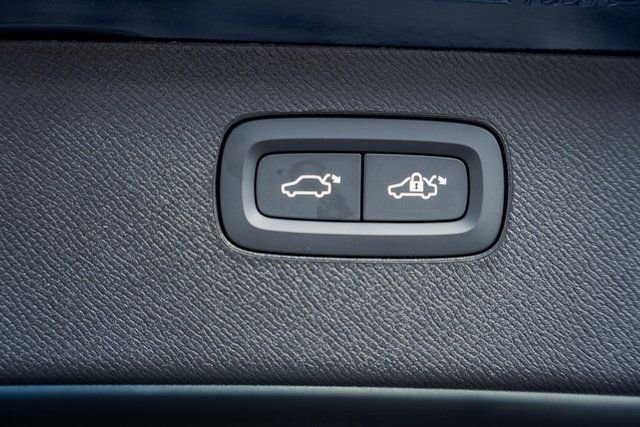 New 2026 Volvo XC90 B5 Ultra image 11