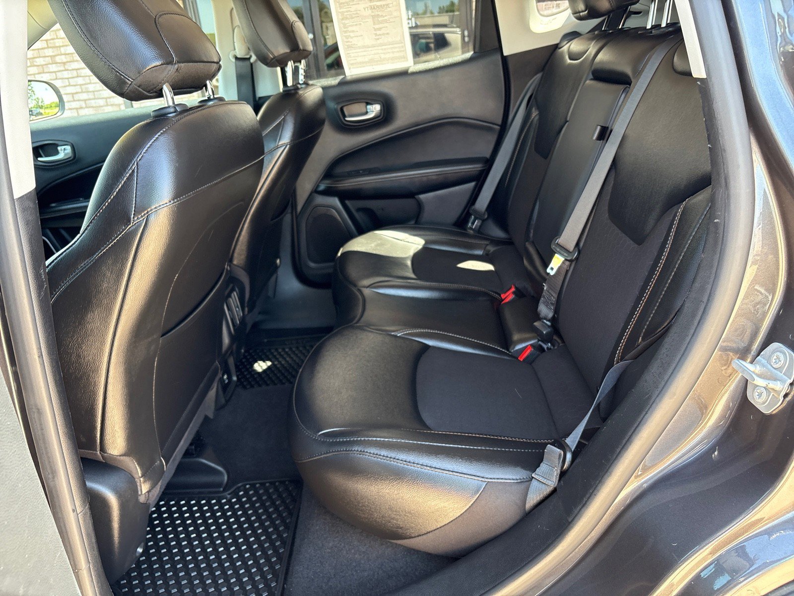 Used 2020 Jeep Compass Latitude image 4