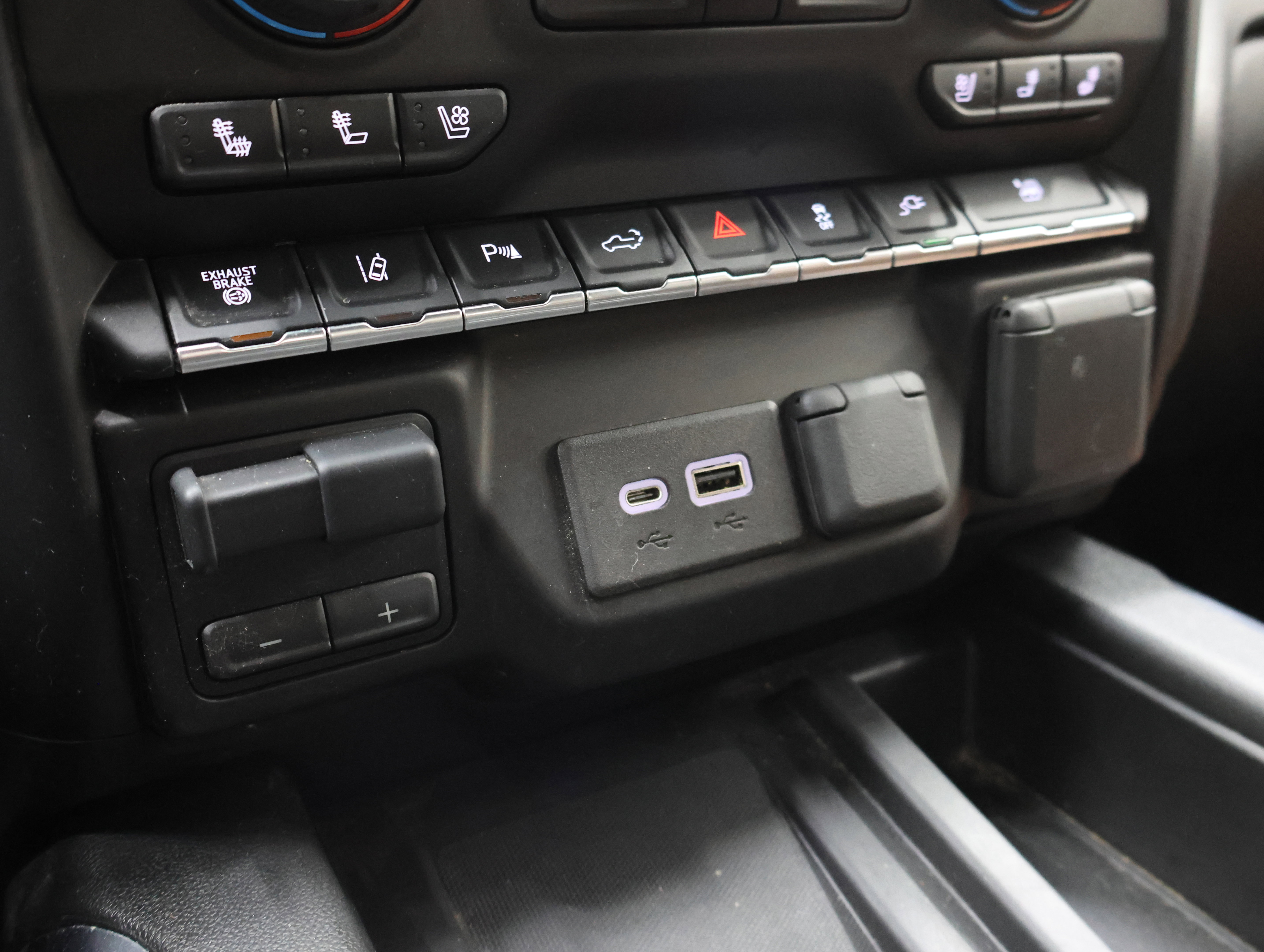 Used 2022 Chevrolet Silverado 3500 High Country w/ Safety Package II AWD/4WD image 59