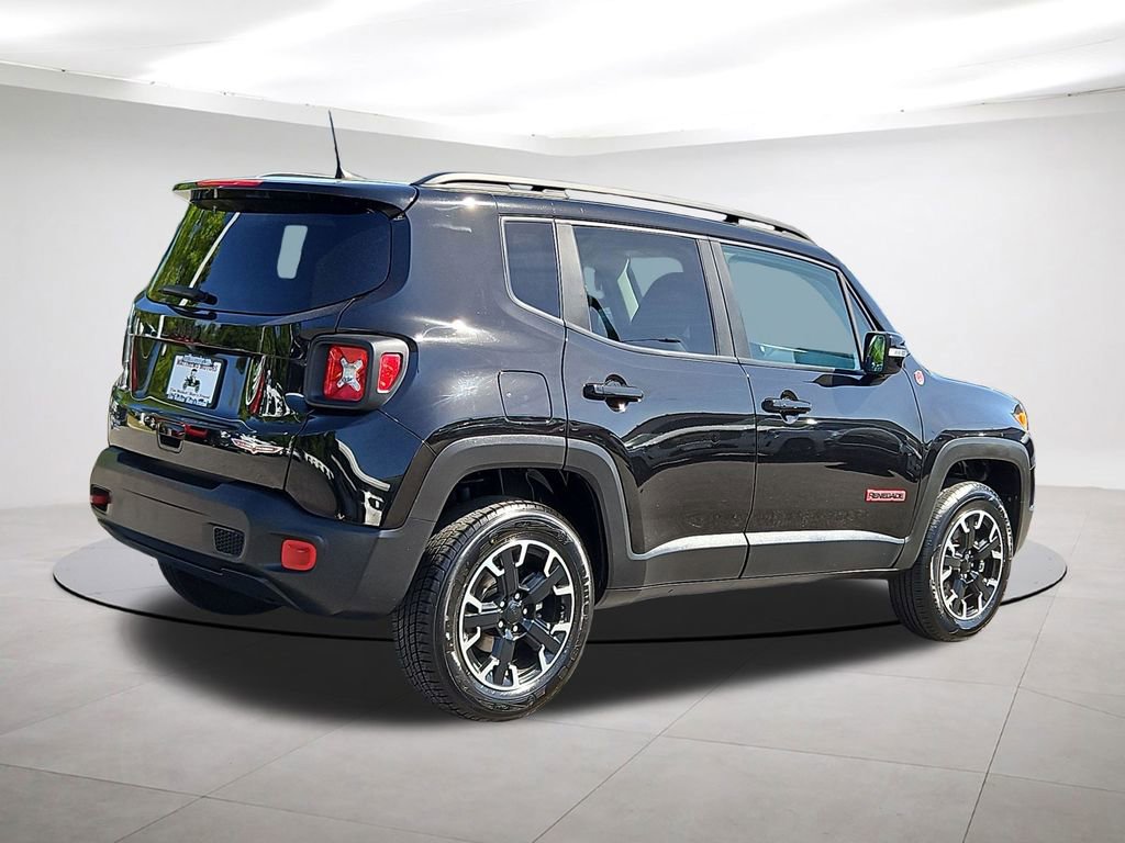Used 2023 Jeep Renegade Trailhawk image 7