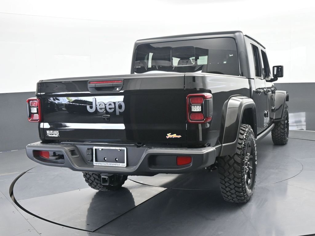 Used 2024 Jeep Gladiator Sport AWD/4WD image 5
