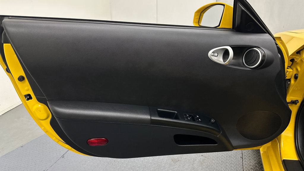 Used 2005 Nissan 350Z Touring image 20