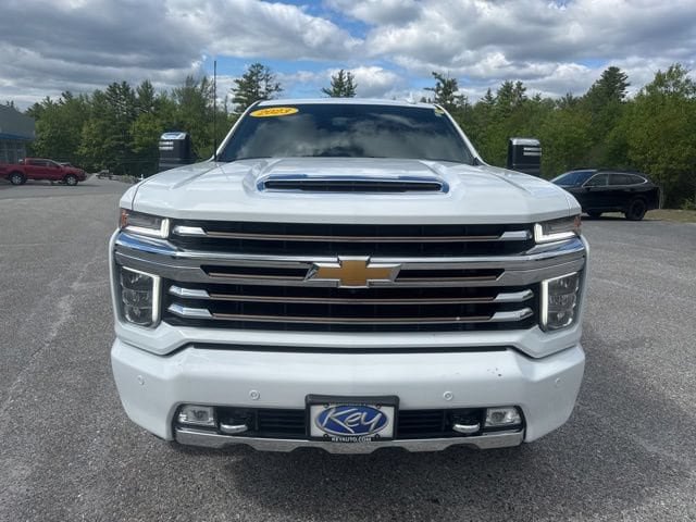 Used 2023 Chevrolet Silverado 2500 High Country w/ Z71 Off-Road Package AWD/4WD image 2