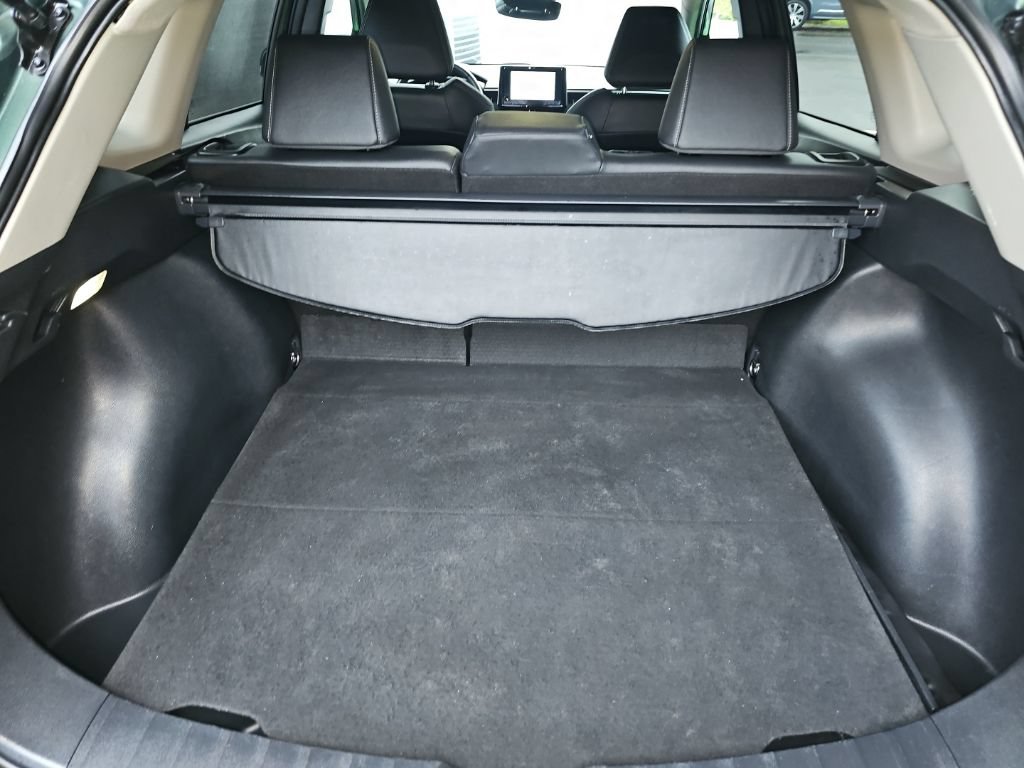 Used 2025 Toyota Corolla Cross XLE AWD/4WD image 40