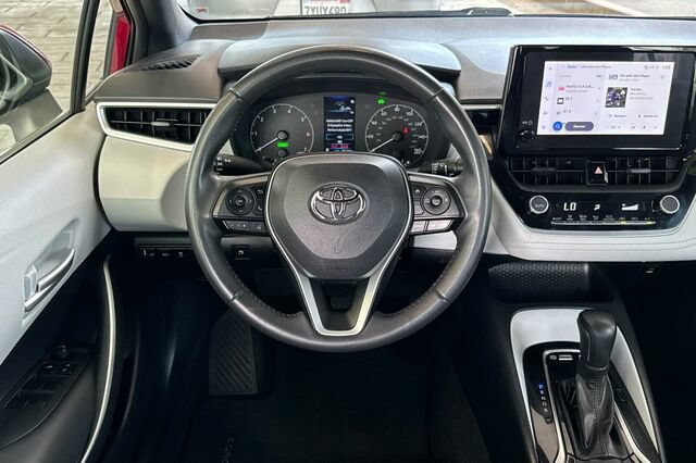 Used 2023 Toyota Corolla SE w/ Carpet Mat Package (TMS) FWD image 14