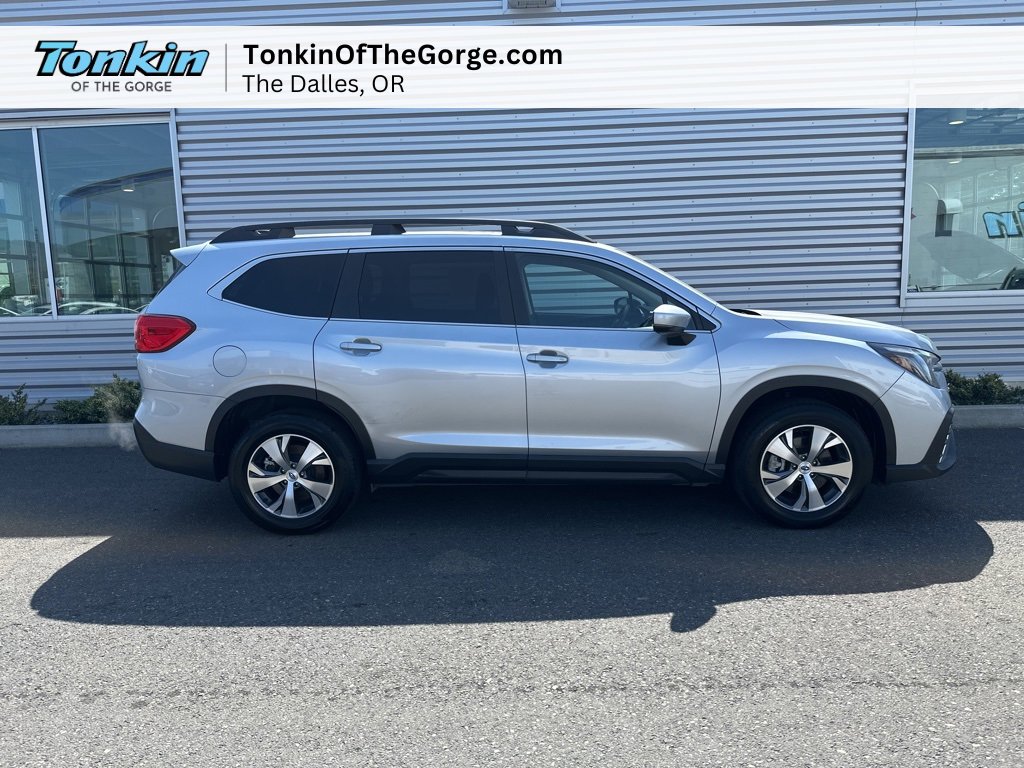 Used 2024 Subaru Ascent Premium w/ Convenience Package image 2