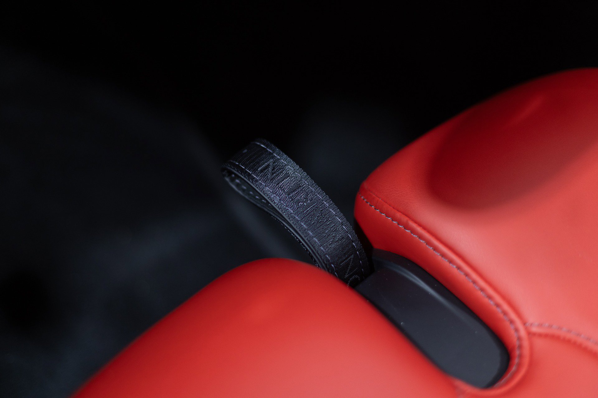 Used 2023 Aston Martin DBS Superleggera Volante image 23