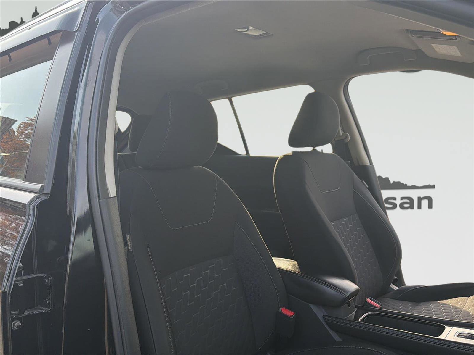 Used 2022 Nissan Kicks SV FWD image 27