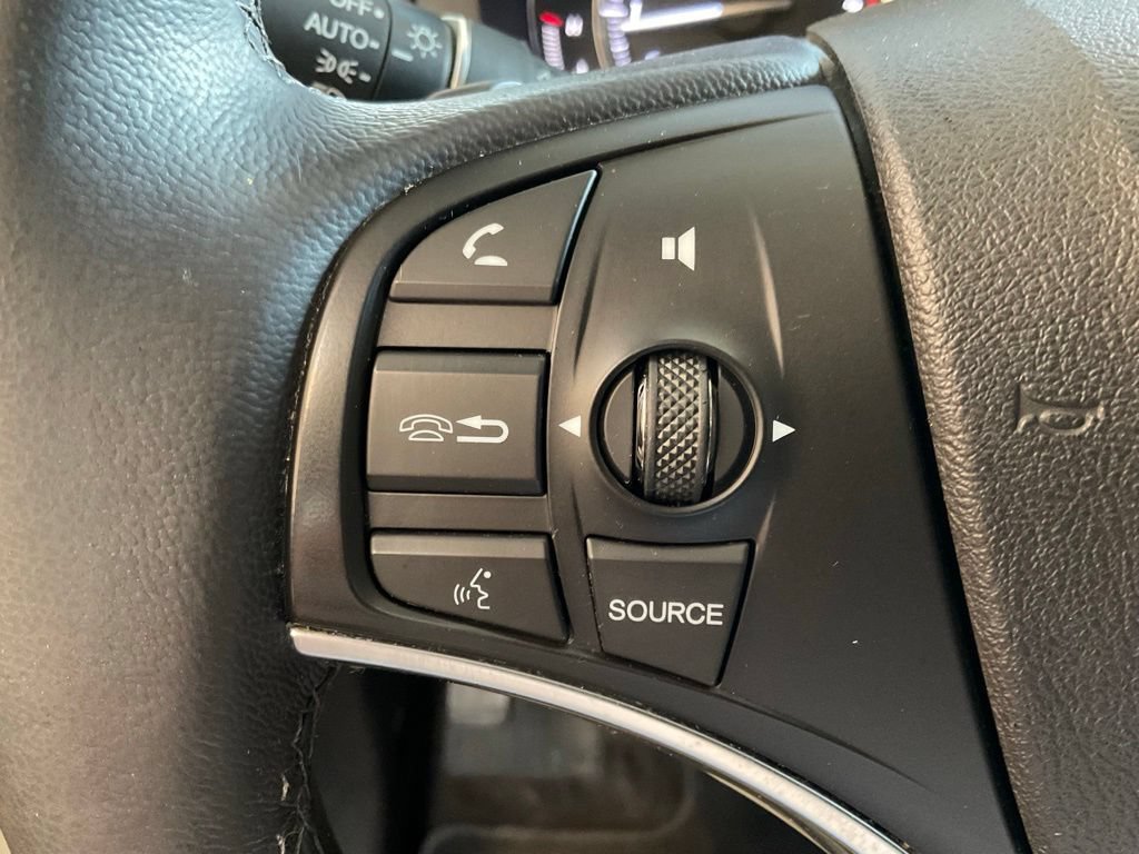 Used 2016 Acura MDX w/ Technology Package AWD/4WD image 12