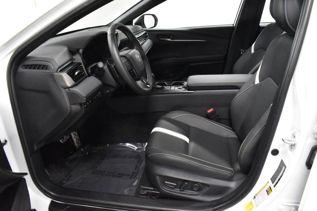 Certified 2025 Toyota Camry SE image 12