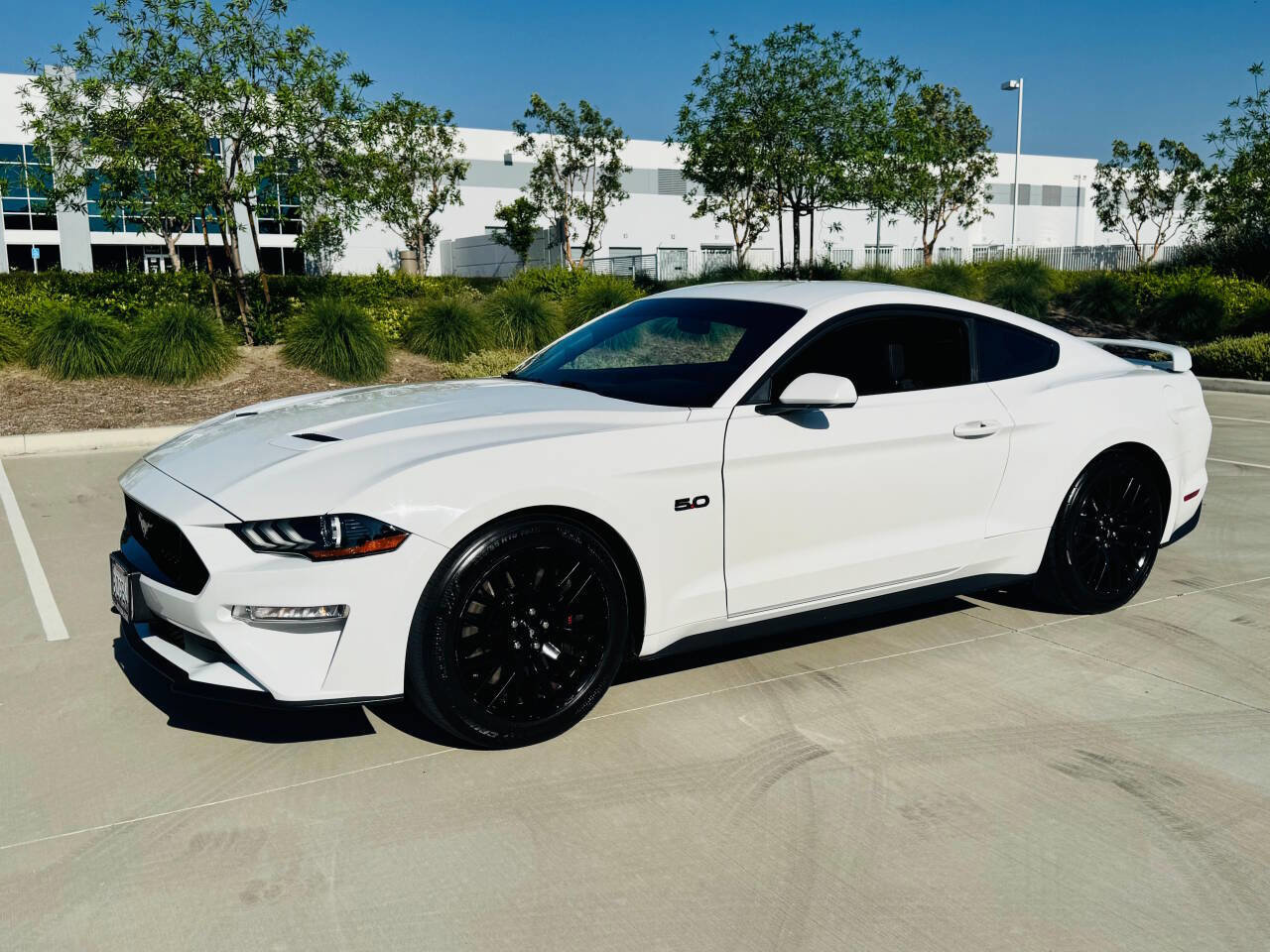 Used 2018 Ford Mustang GT w/ GT Performance Package image 4