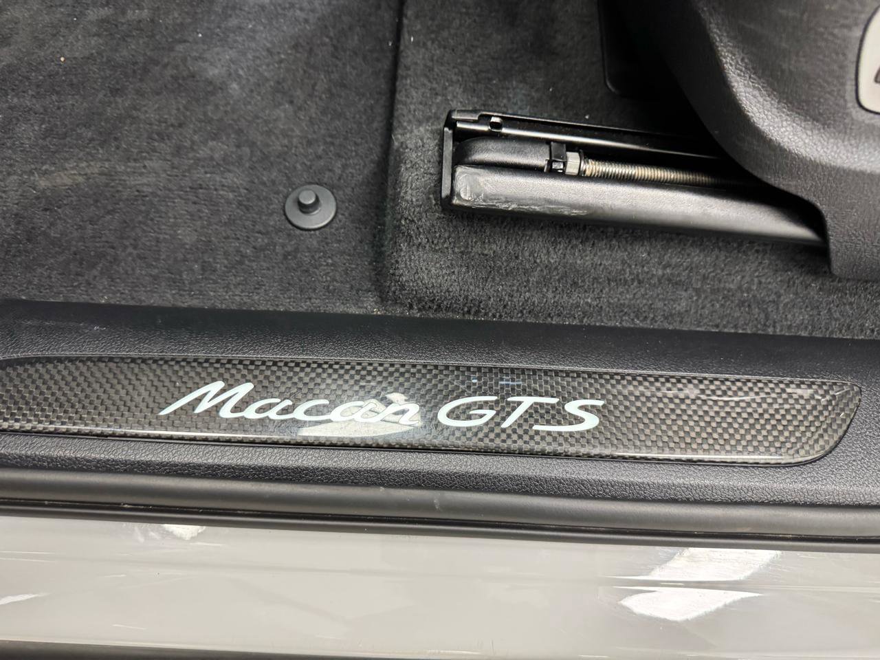 Used 2023 Porsche Macan GTS w/ GTS Sport Package image 30