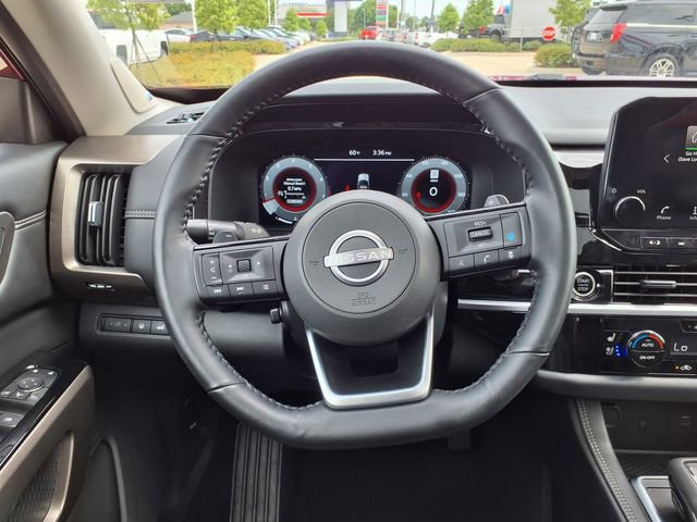 Used 2024 Nissan Pathfinder Platinum w/ Cargo Package FWD image 24