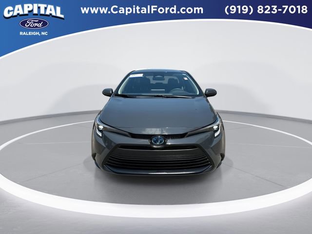 Used 2024 Toyota Corolla LE FWD image 3