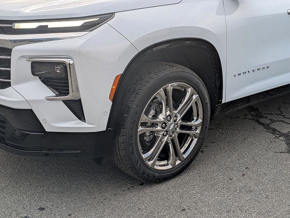 New 2026 Chevrolet Traverse High Country FWD image 10
