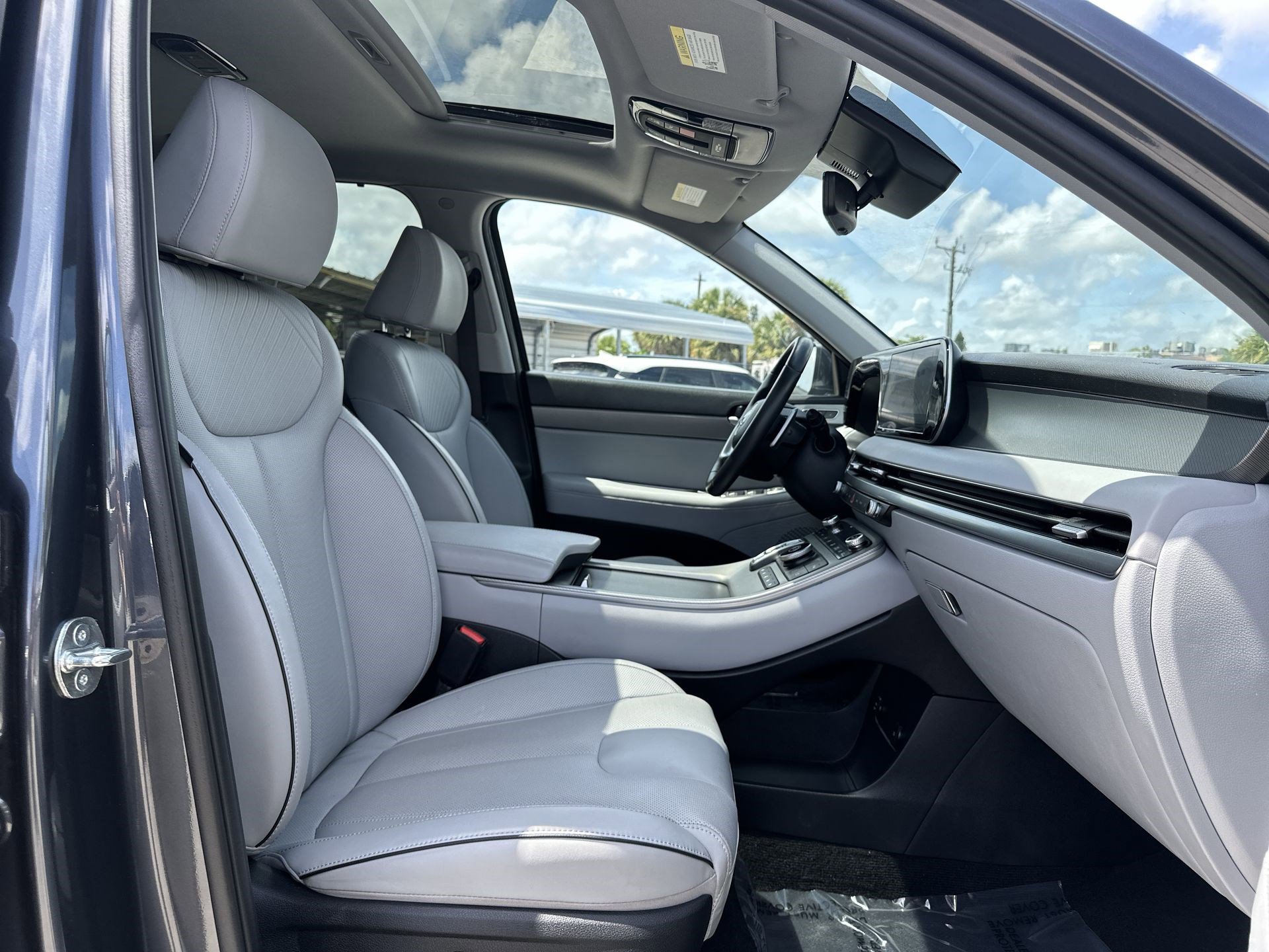 Used 2024 Hyundai Palisade SEL w/ Premium Package image 27