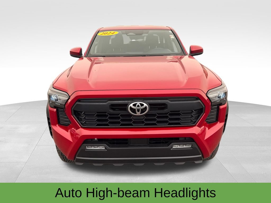 Used 2024 Toyota Tacoma TRD Off-Road AWD/4WD image 11