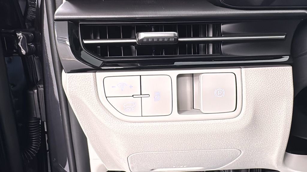 New 2026 Kia Sportage EX image 33