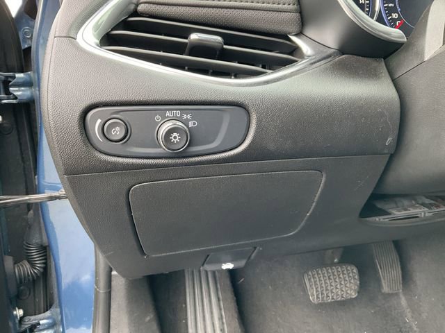 Used 2024 Chevrolet Malibu LT FWD image 17