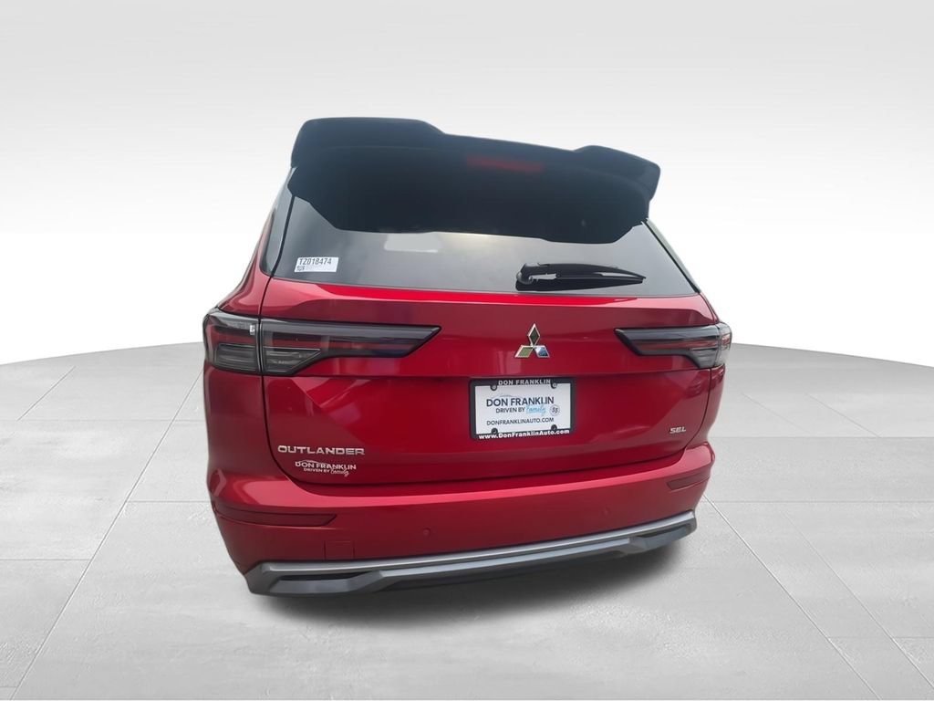 New 2026 Mitsubishi Outlander SEL FWD image 7