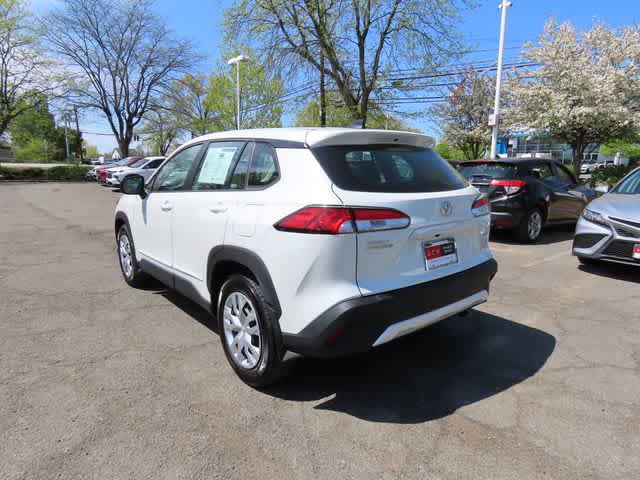 Used 2023 Toyota Corolla Cross L AWD/4WD image 4