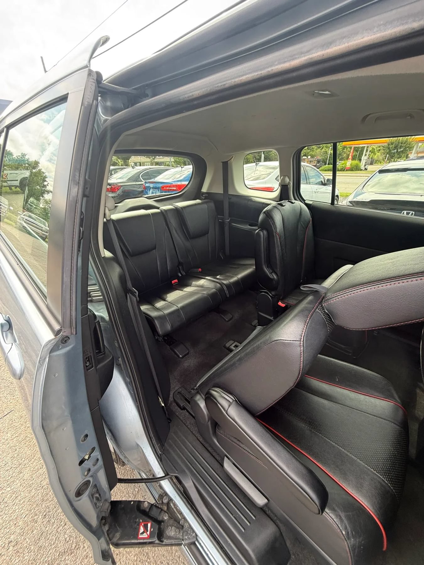 Used 2012 MAZDA MAZDA5 Grand Touring FWD image 19