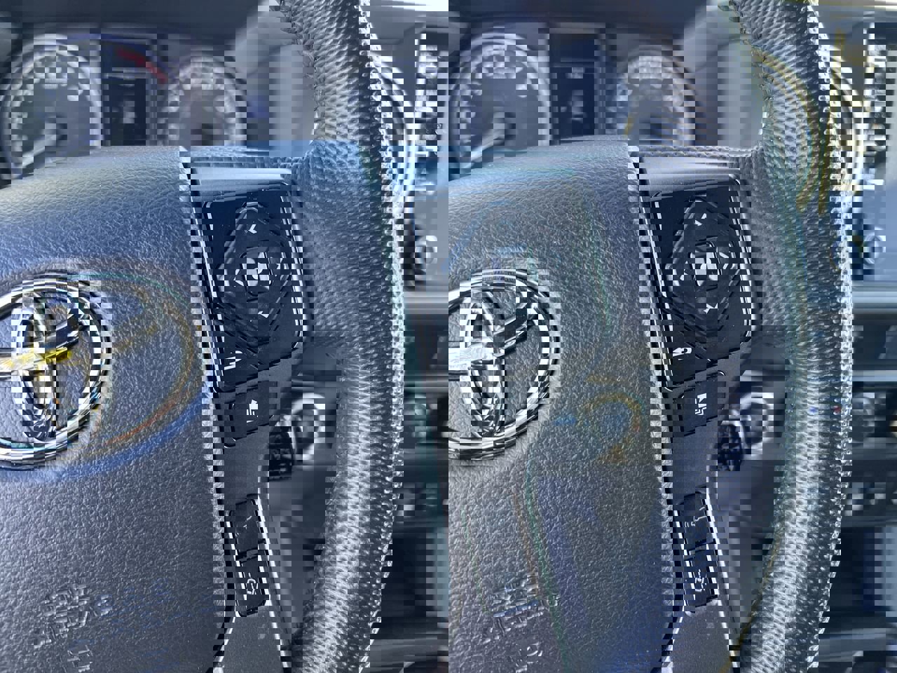 Used 2023 Toyota Tacoma TRD Off-Road image 20