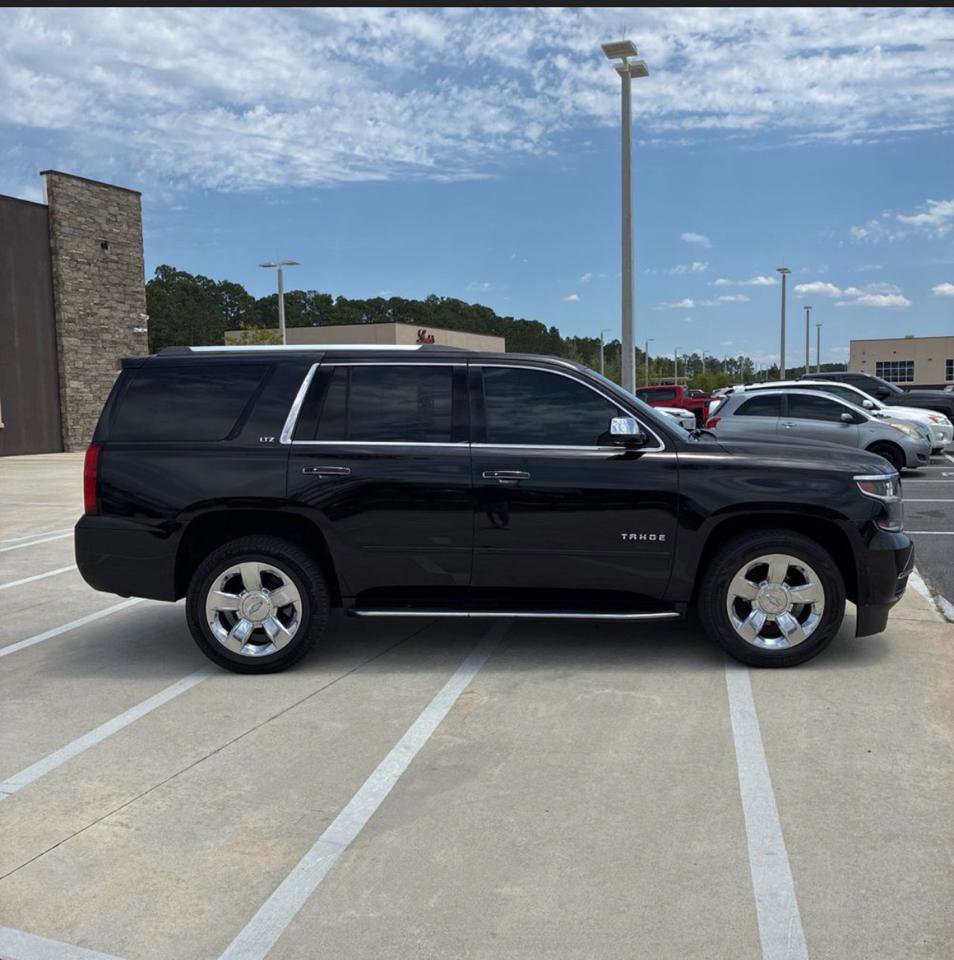 Used 2015 Chevrolet Tahoe LTZ RWD image 4