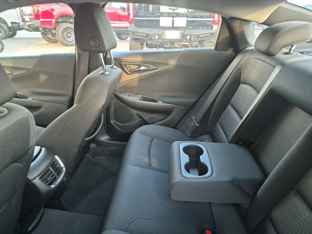 Used 2025 Chevrolet Malibu LT FWD image 22