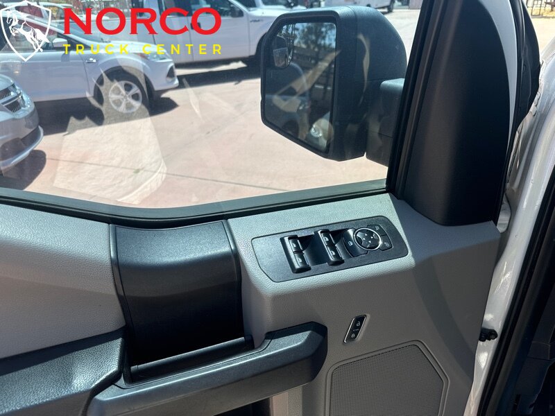 Used 2015 Ford F150 XL w/ Equipment Group 101A Mid AWD/4WD image 18