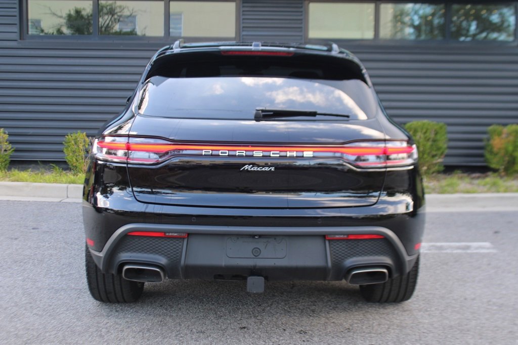 Used 2025 Porsche Macan image 6